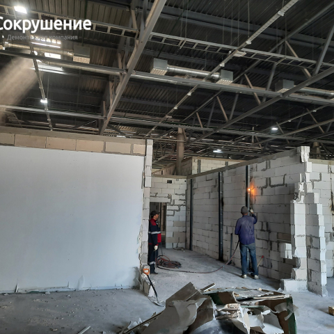 Наши работы - Демонтаж конструкций в ангаре